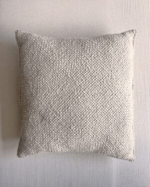 Square Cushion – Natural (L)