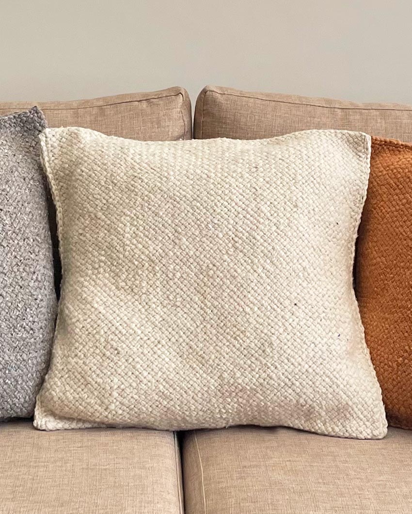 square-cushions-natural-white.jpg square-cushions-natural-white.jpg