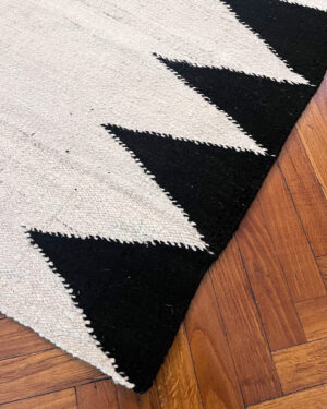 Fangs Rug - Natural & Black